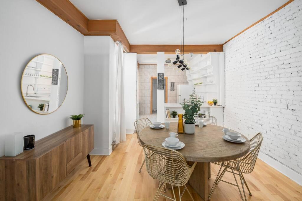 Chic Mile-End 3Br Getaway - Free Parking, Sleeps 8 Διαμέρισμα Μόντρεαλ Εξωτερικό φωτογραφία