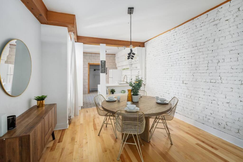 Chic Mile-End 3Br Getaway - Free Parking, Sleeps 8 Διαμέρισμα Μόντρεαλ Εξωτερικό φωτογραφία